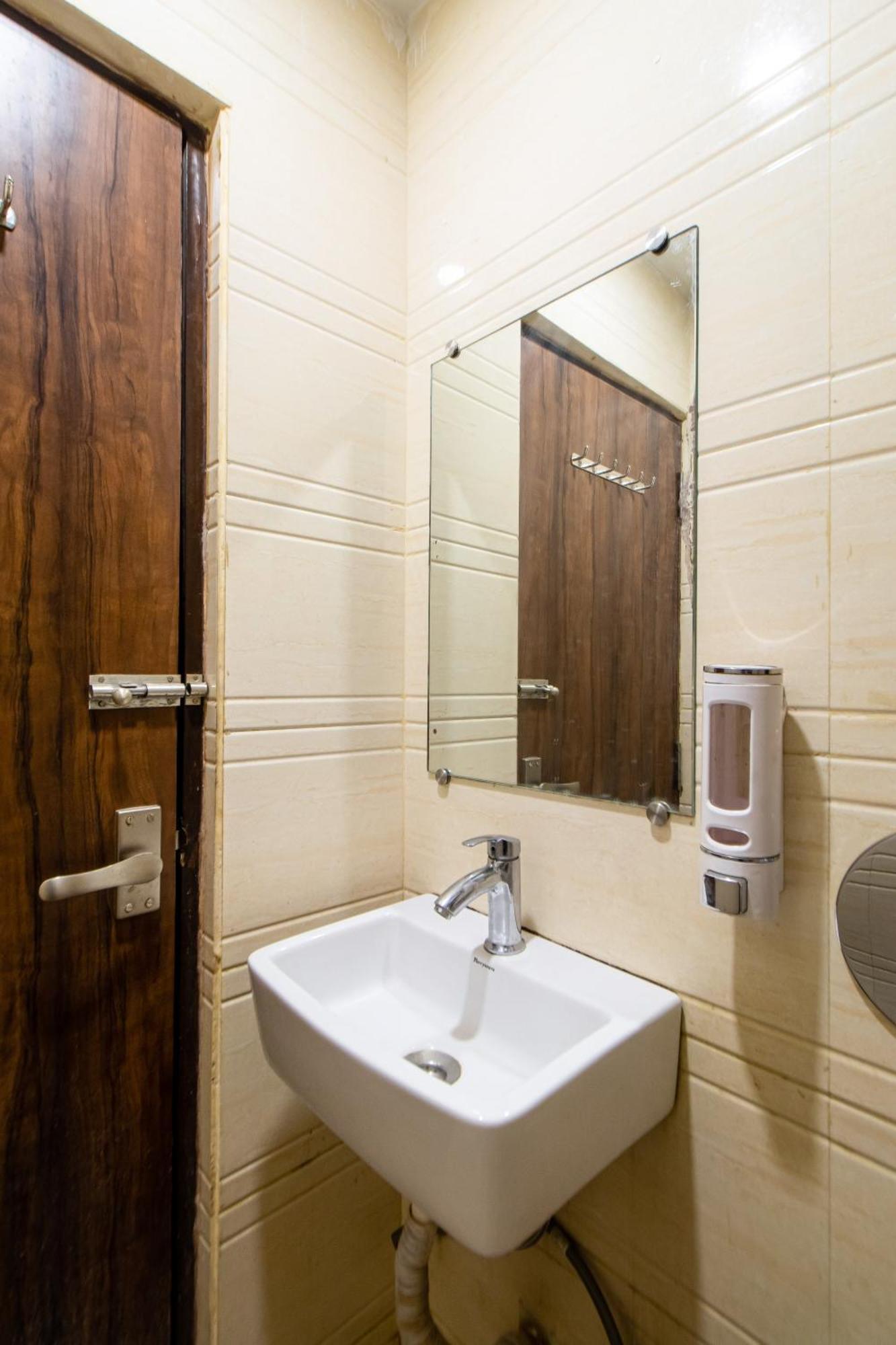 Hotel Park Central Καλκούτα Εξωτερικό φωτογραφία