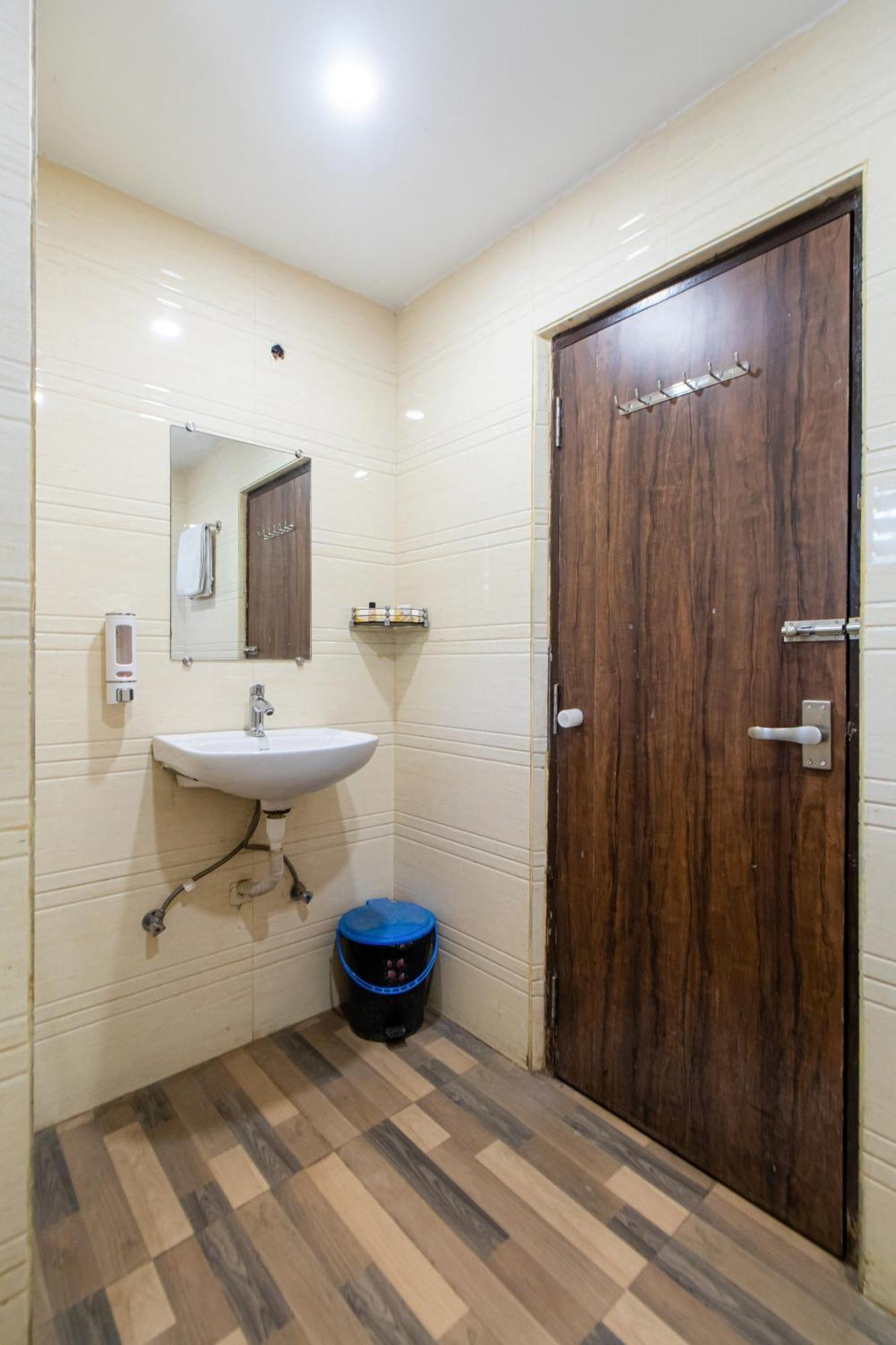 Hotel Park Central Καλκούτα Εξωτερικό φωτογραφία